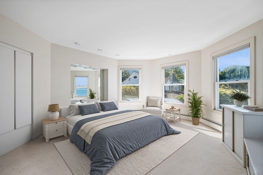 Bedroom, Interior, Water