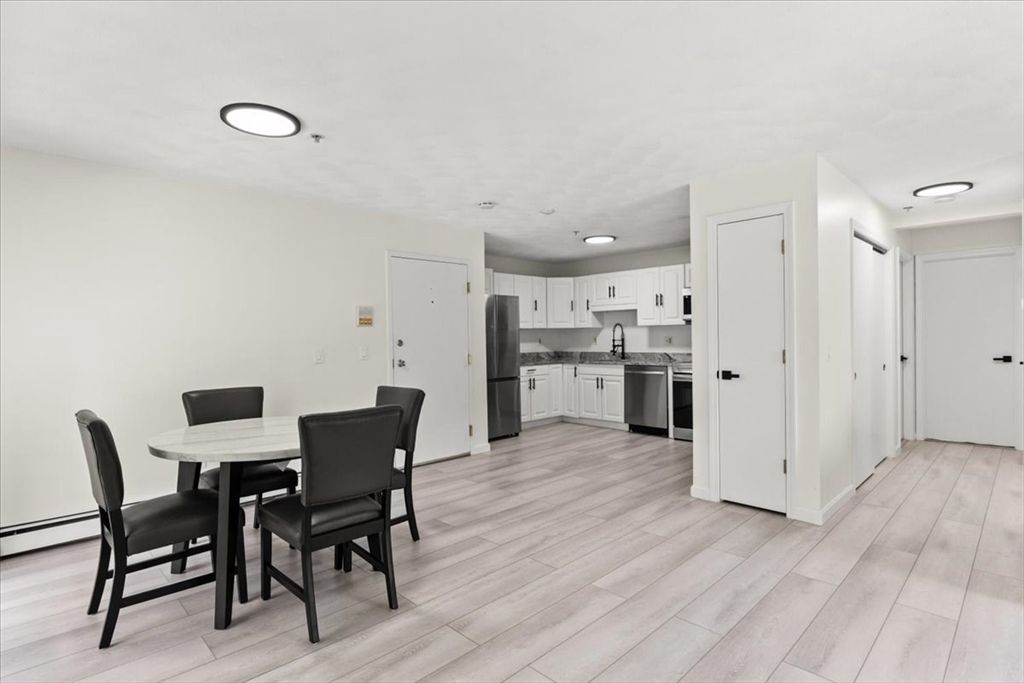 Dining room, Interior, Kitchen, Recessed Lighting, Wood Texture Flooring