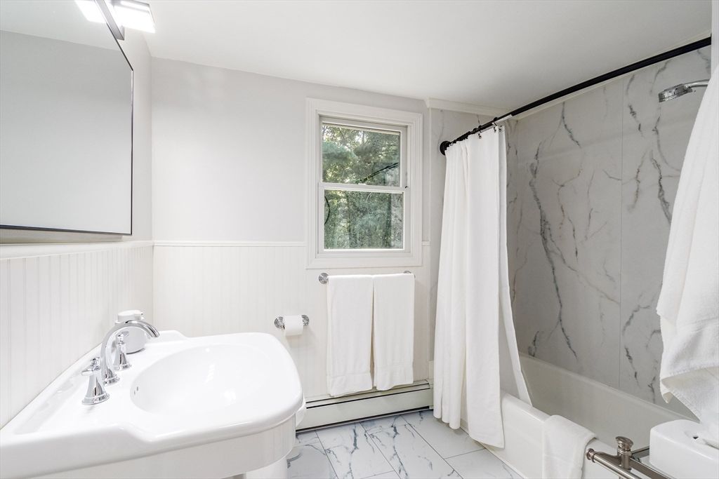 Bathroom, Interior, Marble, Marble Walls