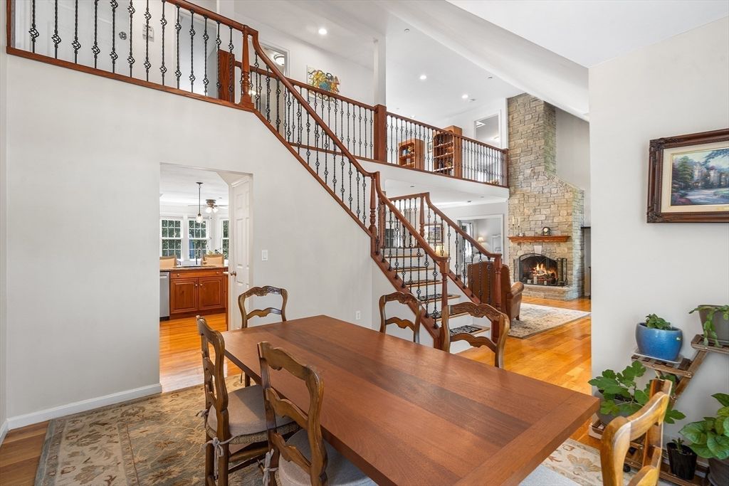 Dining room, Fireplace, Interior, Recessed Lighting, Wood Texture Flooring