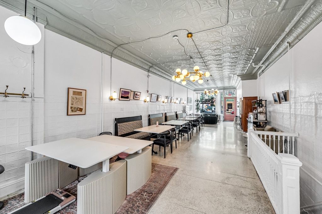 Dining room, Interior, Pendant Lights