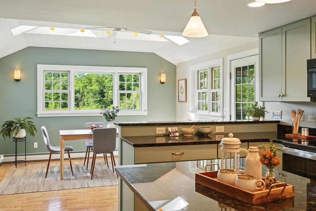 Dining room, Interior, Pendant Lights, Recessed Lighting, Wood Texture Flooring