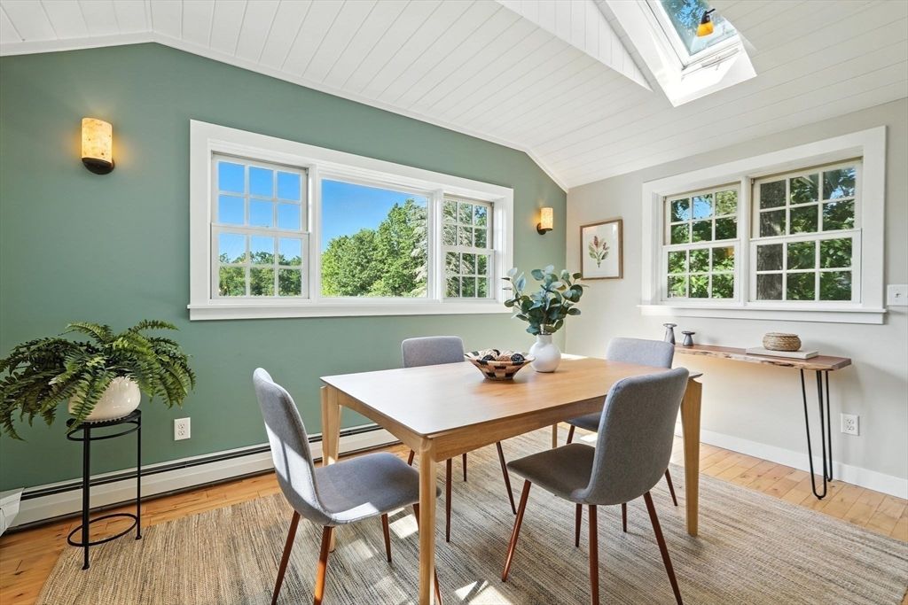 Dining room, Interior, Wood Texture Flooring