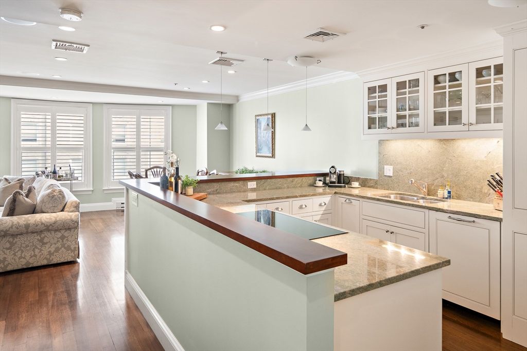 Interior, Kitchen, Pendant Lights, Recessed Lighting, Wood Texture Flooring