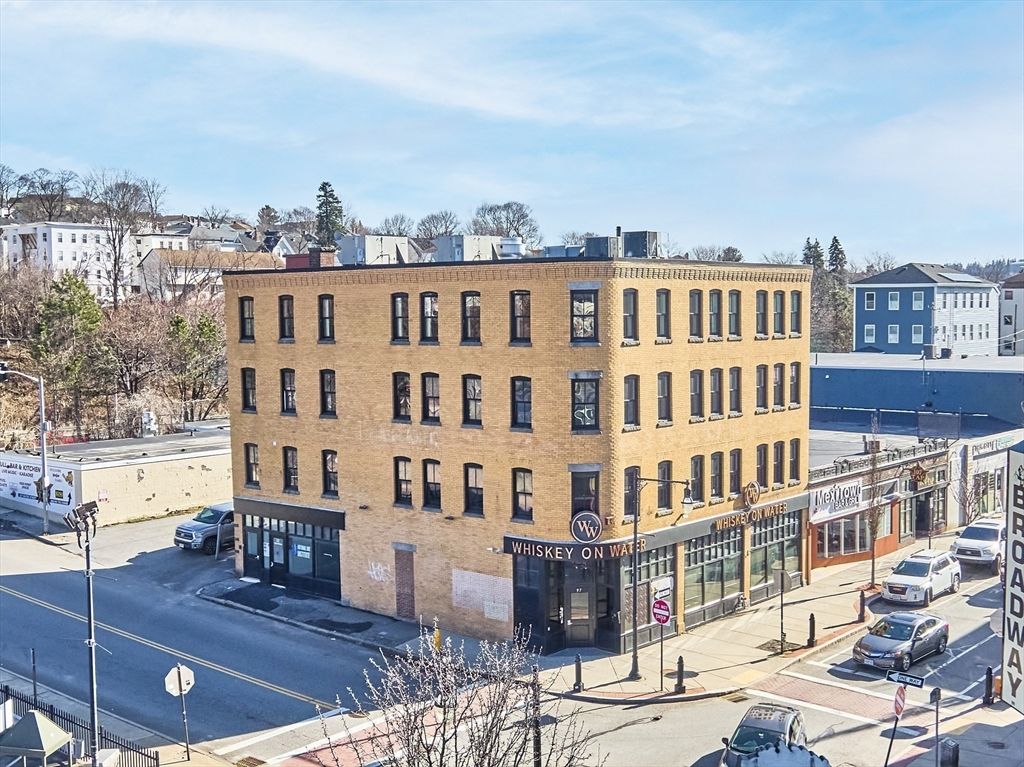 Exterior, Facade, Condo Building