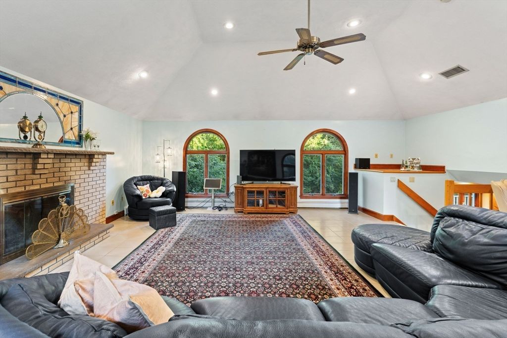 Fireplace, Interior, Living room, Recessed Lighting
