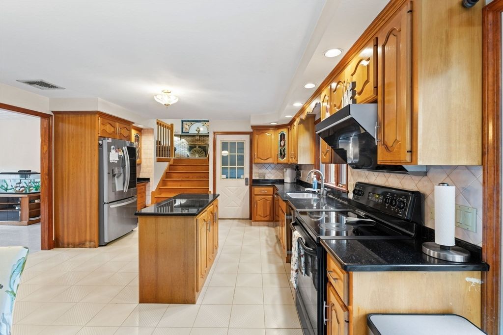 Interior, Kitchen, Recessed Lighting
