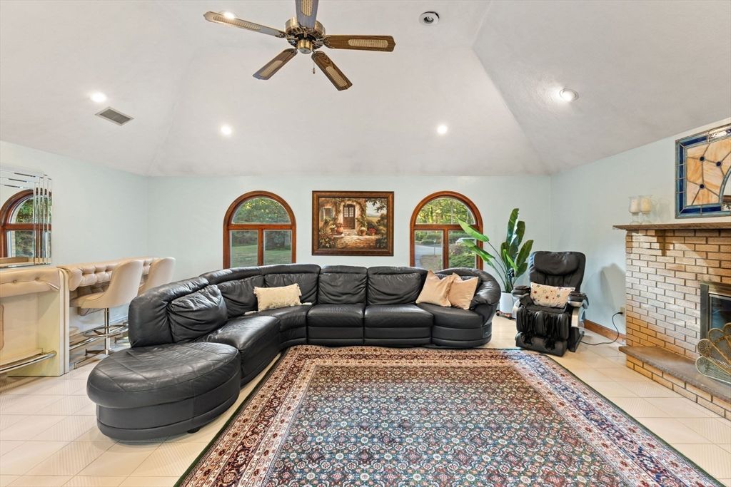 Fireplace, Interior, Living room, Recessed Lighting