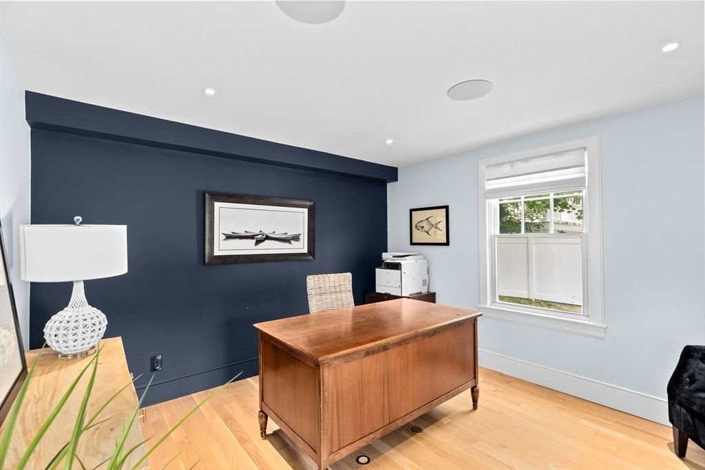 Home Office, Interior, Recessed Lighting, Wood Texture Flooring
