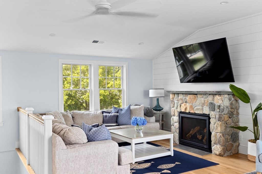Fireplace, Interior, Living room, Recessed Lighting, Wood Texture Flooring