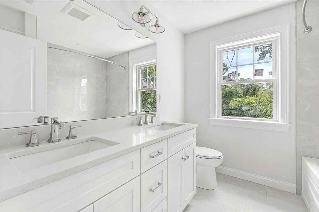 Bathroom, Dual Sink Vanities, Interior
