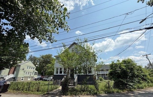 Exterior, Facade, None