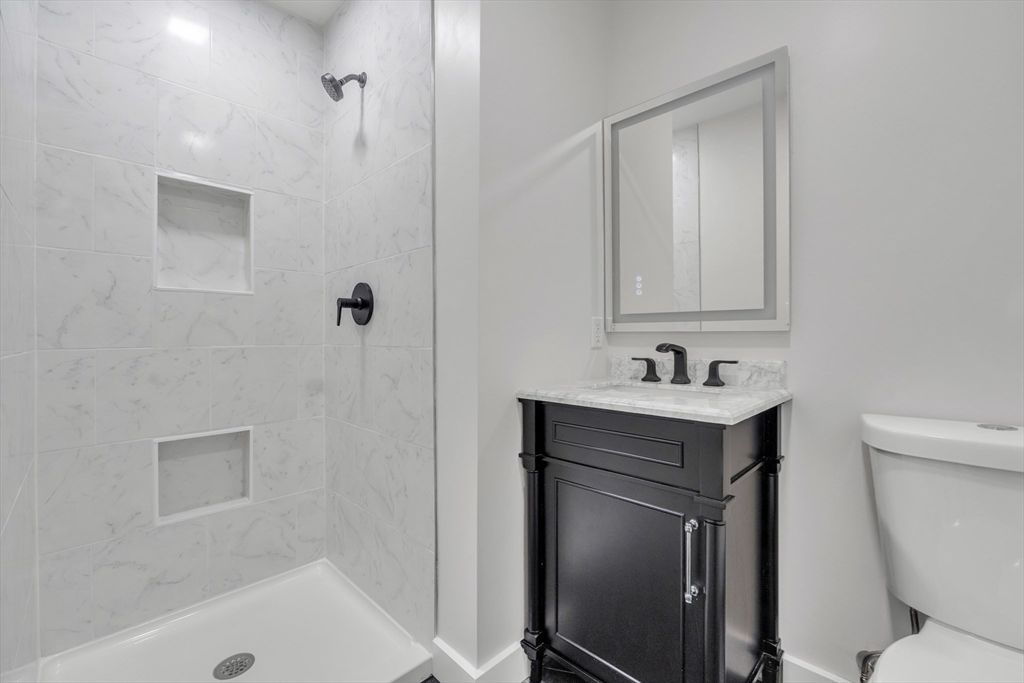 Bathroom, Interior, Marble Walls