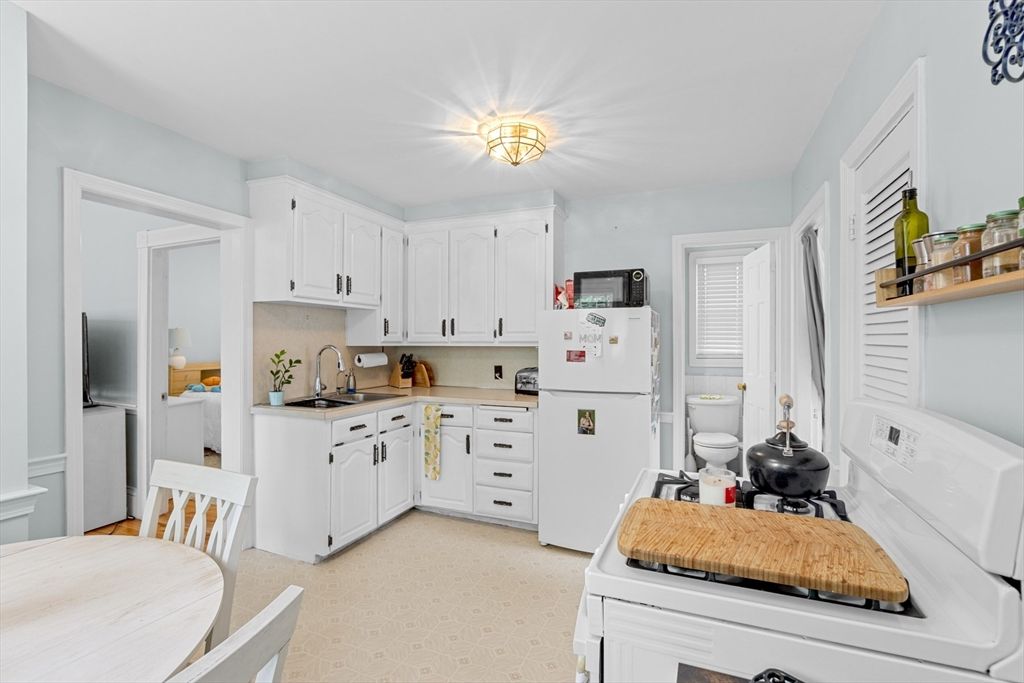 Interior, Kitchen