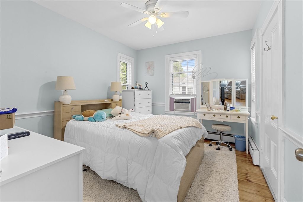 Bedroom, Home Office, Interior, Wood Texture Flooring