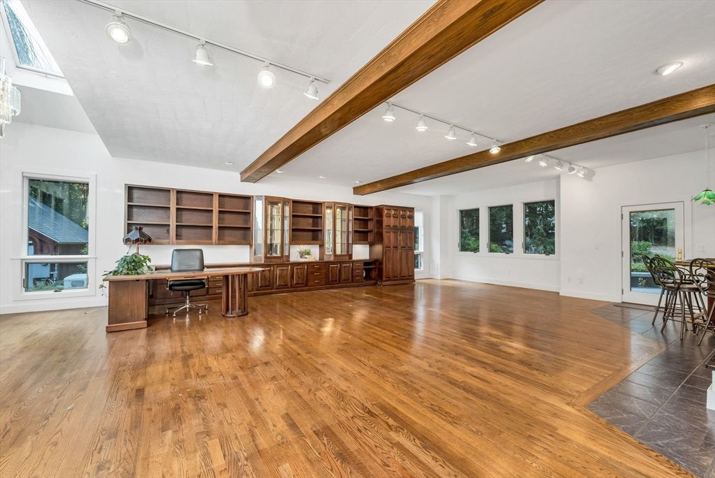 Home Office, Interior, Recessed Lighting, Wooden Beams, Wood Texture Flooring