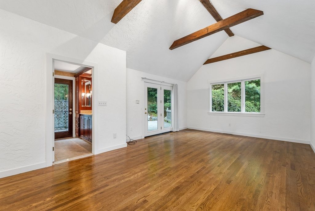 Empty room, Interior, Wooden Beams, Wood Texture Flooring