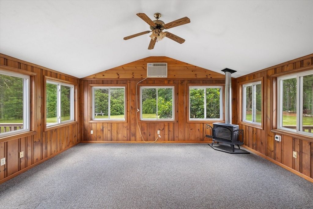 Empty room, Interior, Wooden Walls