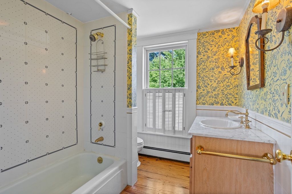 Bathroom, Interior, Wood Texture Flooring