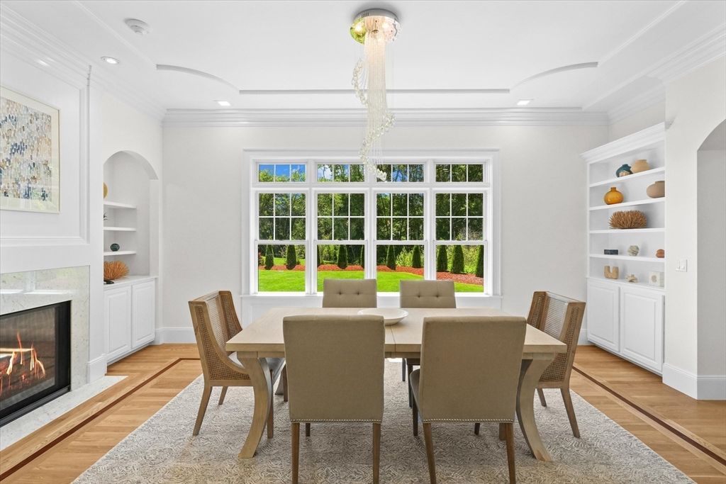 Chandelier, Dining room, Fireplace, Interior, Recessed Lighting, Wood Texture Flooring