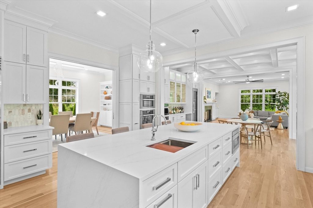 Dining room, Interior, Kitchen, Pendant Lights, Recessed Lighting, Stainless Steel Appliances, Wood Texture Flooring