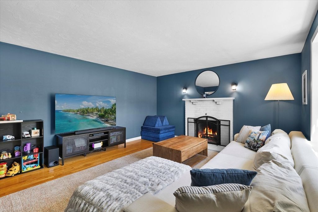 Fireplace, Interior, Living room, Wood Texture Flooring