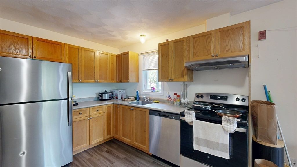 Interior, Kitchen, Stainless Steel Appliances, Wood Texture Flooring