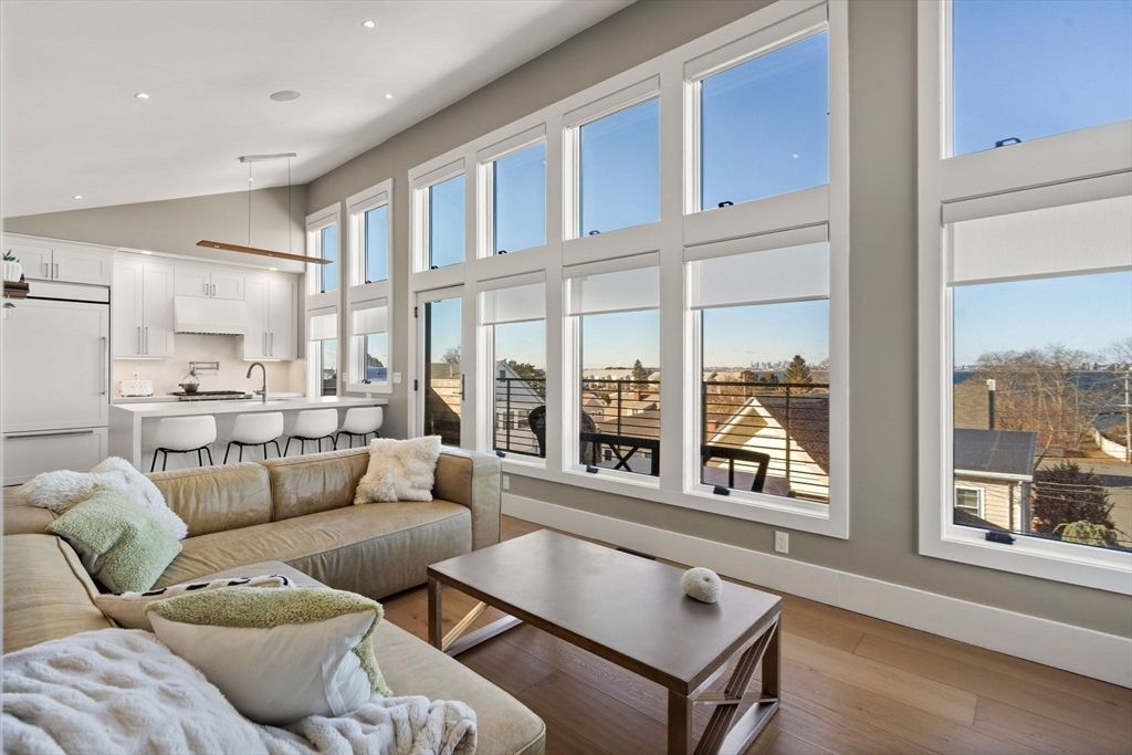 Interior, Kitchen, Living room, Pendant Lights, Recessed Lighting, Wood Texture Flooring