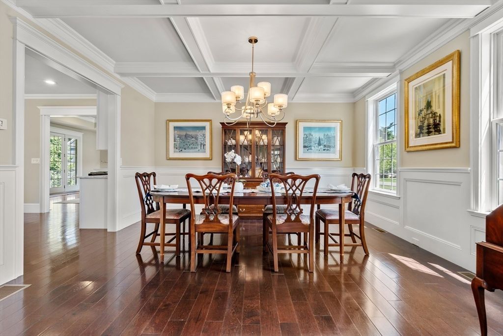 Chandelier, Dining room, Interior, Recessed Lighting, Wood Texture Flooring