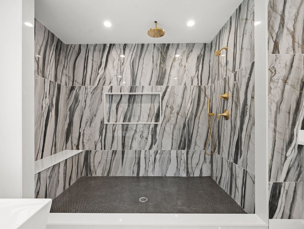 Bathroom, Interior, Marble Walls, Recessed Lighting