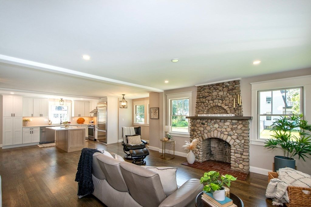 Fireplace, Interior, Kitchen, Living room, Pendant Lights, Recessed Lighting, Stone Walls, Wood Texture Flooring