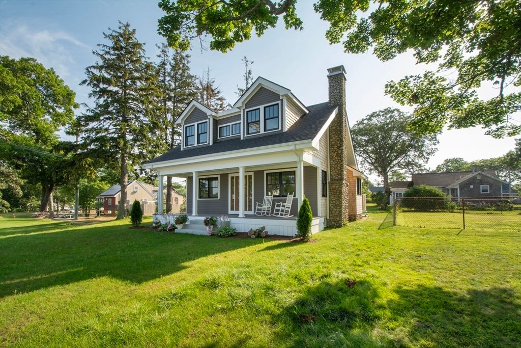 Backyard, Exterior, Facade, Cape Cod