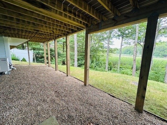 Exterior, Wooden Beams