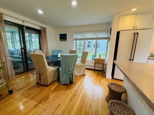 Dining room, Interior, Recessed Lighting, Wood Texture Flooring