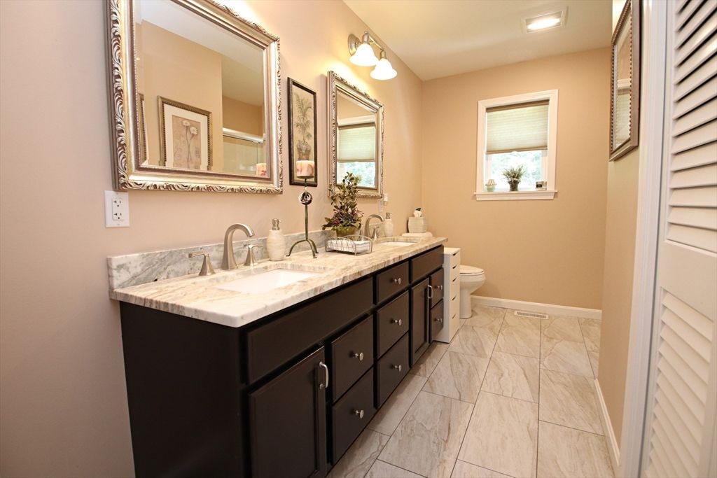 Bathroom, Dual Sink Vanities, Interior, Marble, Recessed Lighting