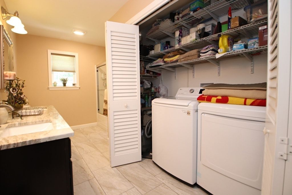 Interior, Marble, Recessed Lighting, Utility Closets, Washer