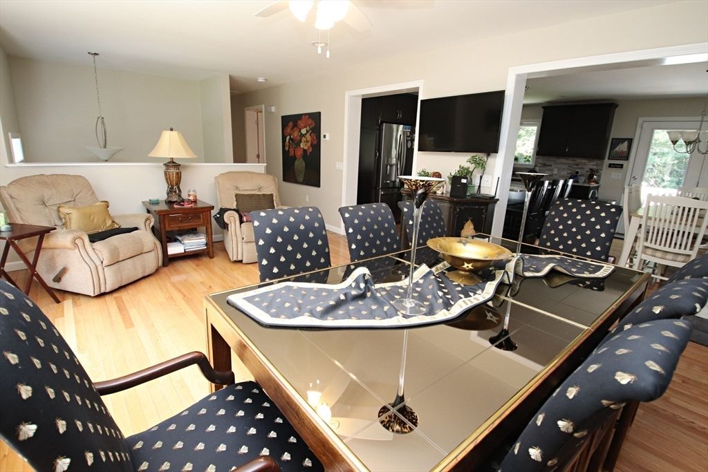 Dining room, Interior, Wood Texture Flooring
