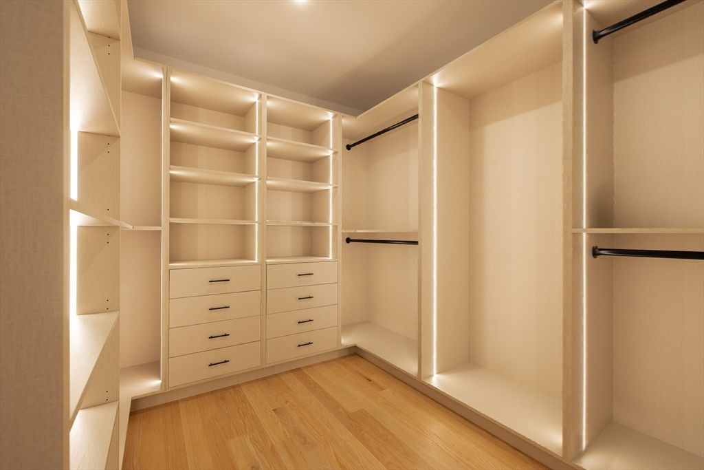 Interior, Recessed Lighting, Walk-in Closets, Wood Texture Flooring