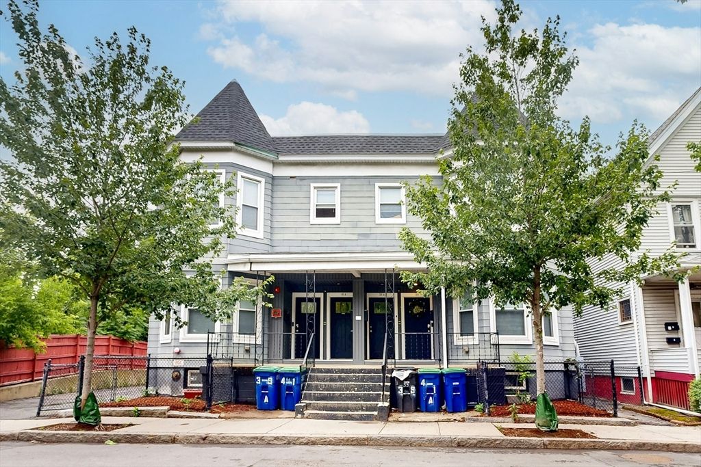 Exterior, Facade, Queen Anne Victorian