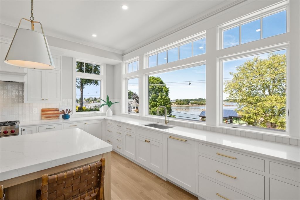 Interior, Kitchen, Pendant Lights, Recessed Lighting, Water, Wood Texture Flooring