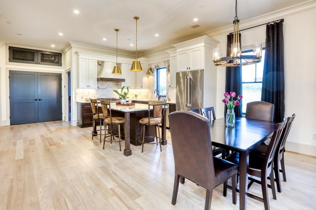 Dining room, Interior, Kitchen, Pendant Lights, Recessed Lighting, Stainless Steel Appliances, Wood Texture Flooring