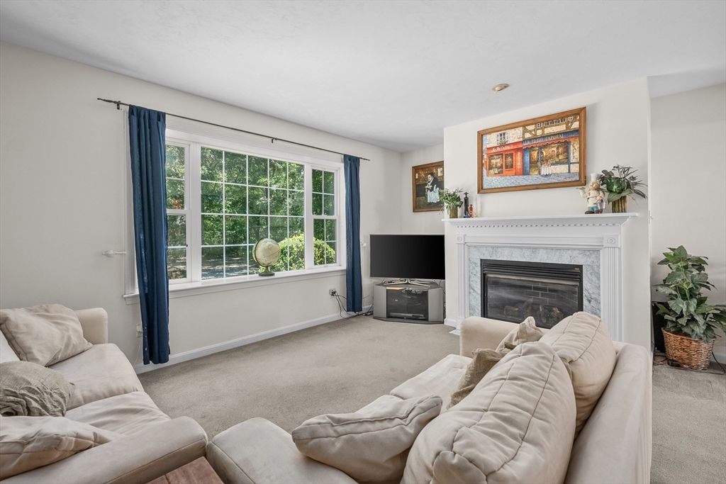 Fireplace, Interior, Living room