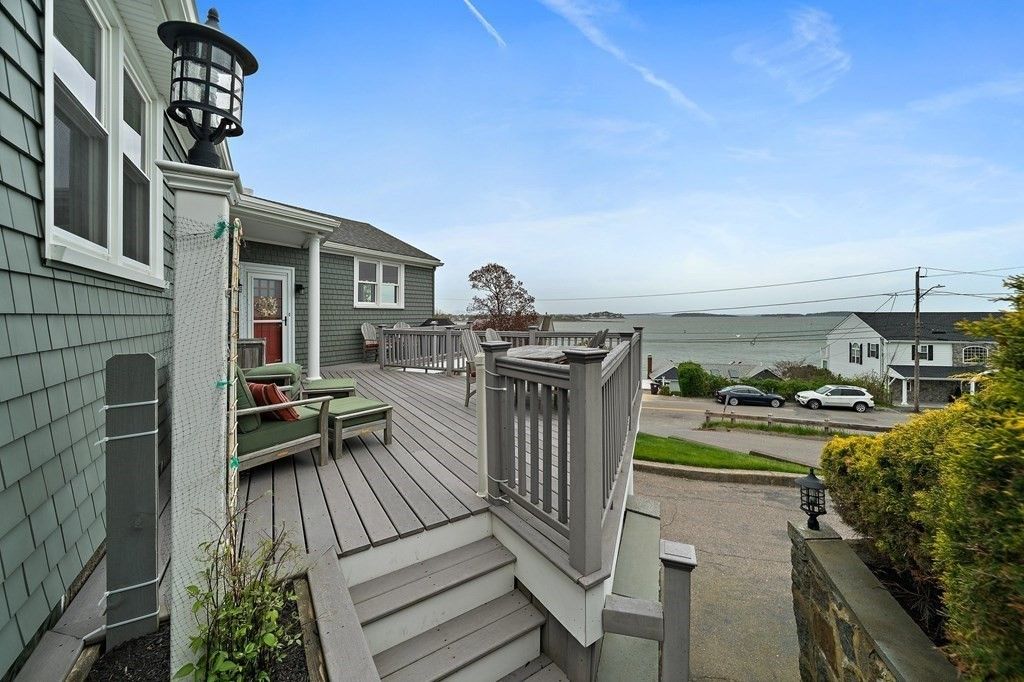 Exterior, Water