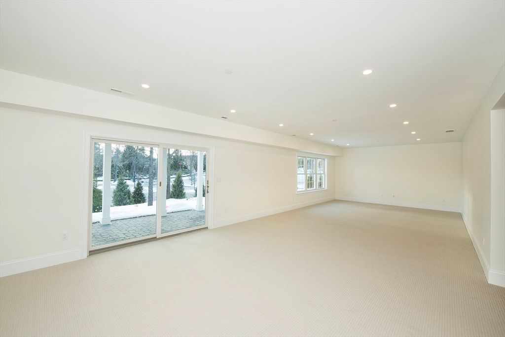 Empty room, Interior, Recessed Lighting