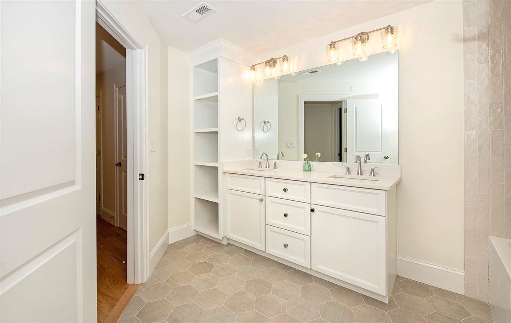 Bathroom, Dual Sink Vanities, Interior, Wood Texture Flooring