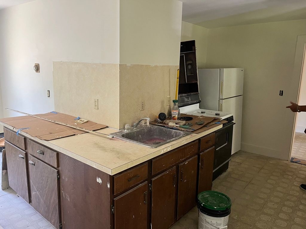 Interior, Kitchen
