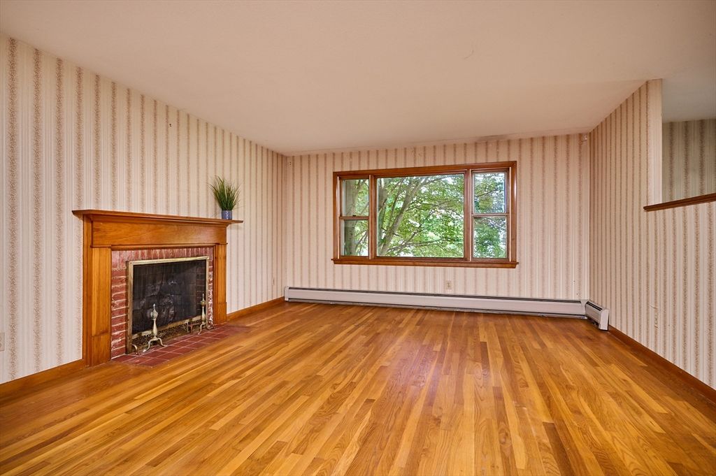Empty room, Fireplace, Interior, Wood Texture Flooring