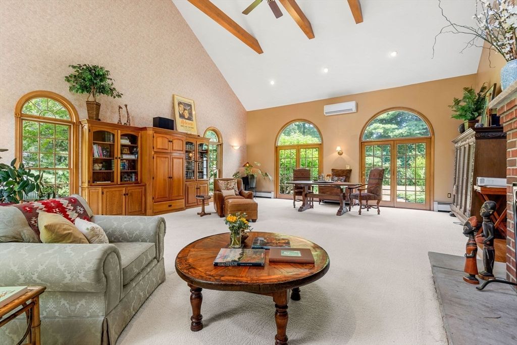 Home Office, Interior, Living room, Recessed Lighting, Wooden Beams