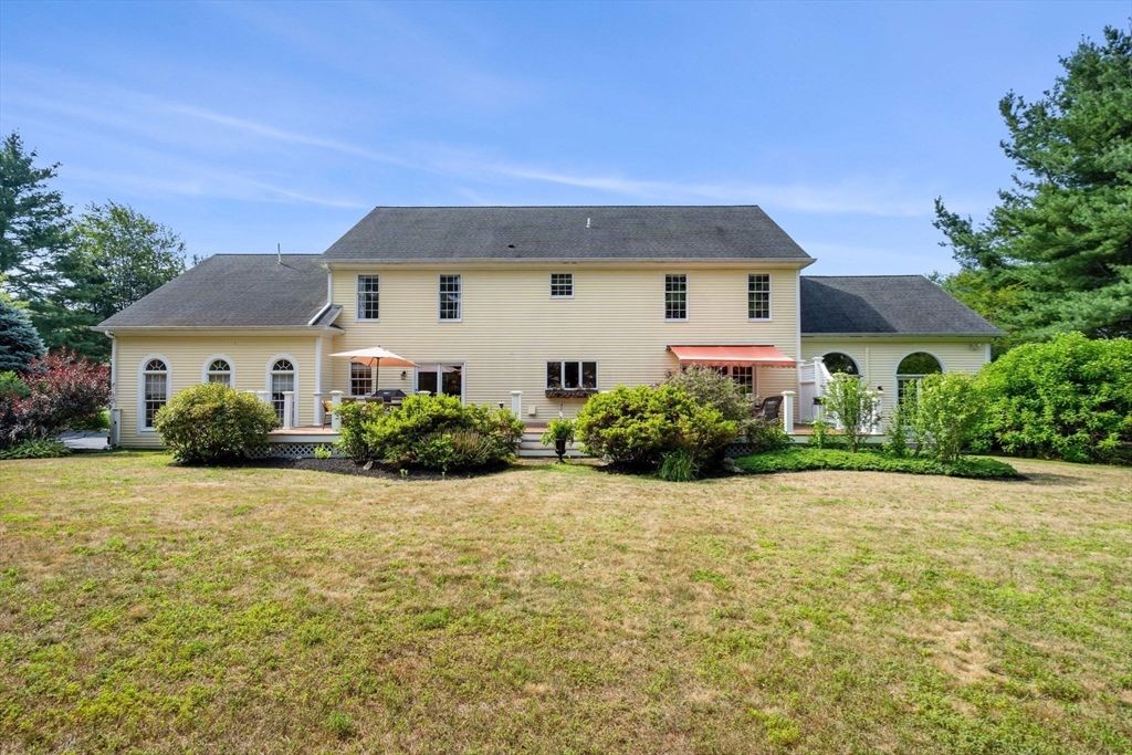 Backyard, Exterior, Facade, French Provincial