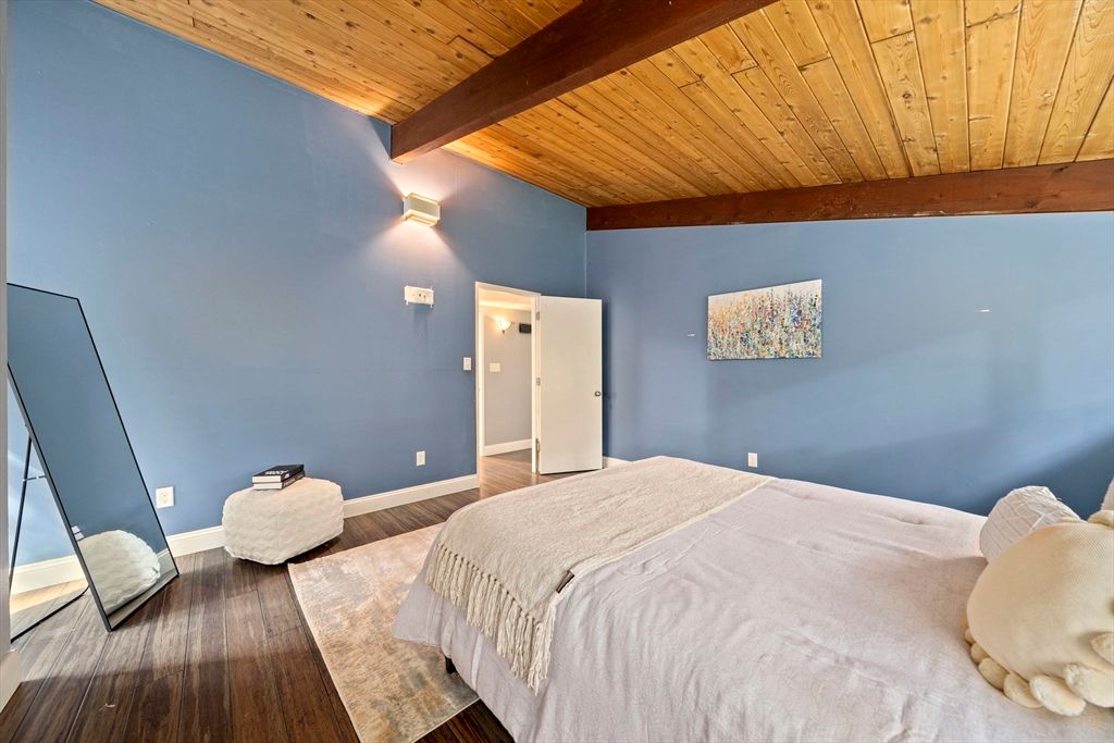 Bedroom, Interior, Wooden Beams, Wooden Ceilings, Wood Texture Flooring